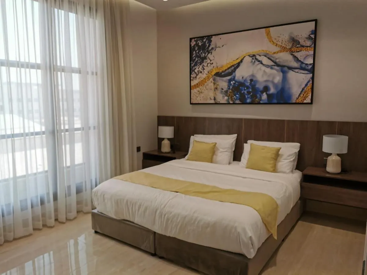 شقة راقية بثلاث غرف نوم ودخول ذاتي Riyadh Apartment